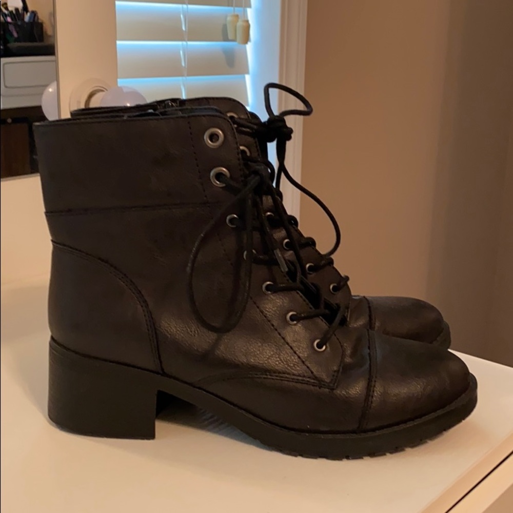 Women’s combat boots